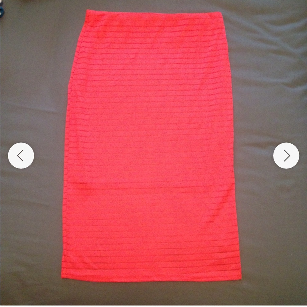 🚫SOLD🚫 Misguided Neon coral crop and midi skirt - Picture 3 of 4